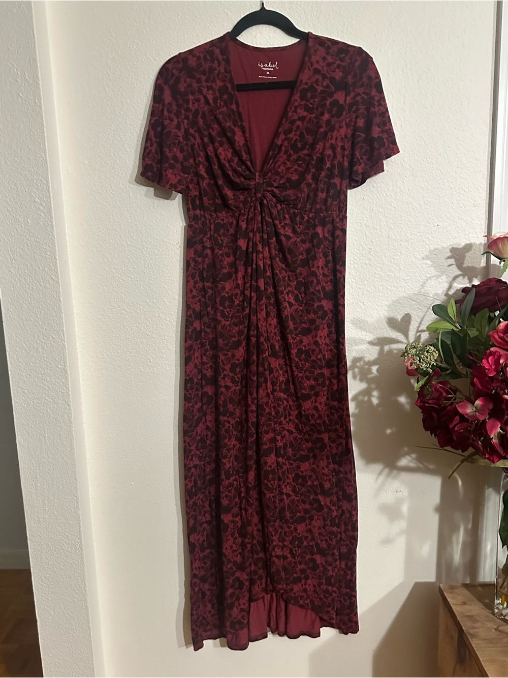 Isabel Maternity Dress M Subtle  Floral Burgundy Red & Black with ruched bust